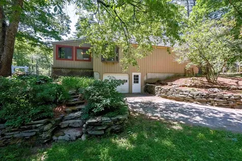 51 Baxter Road Hollis NH 03049