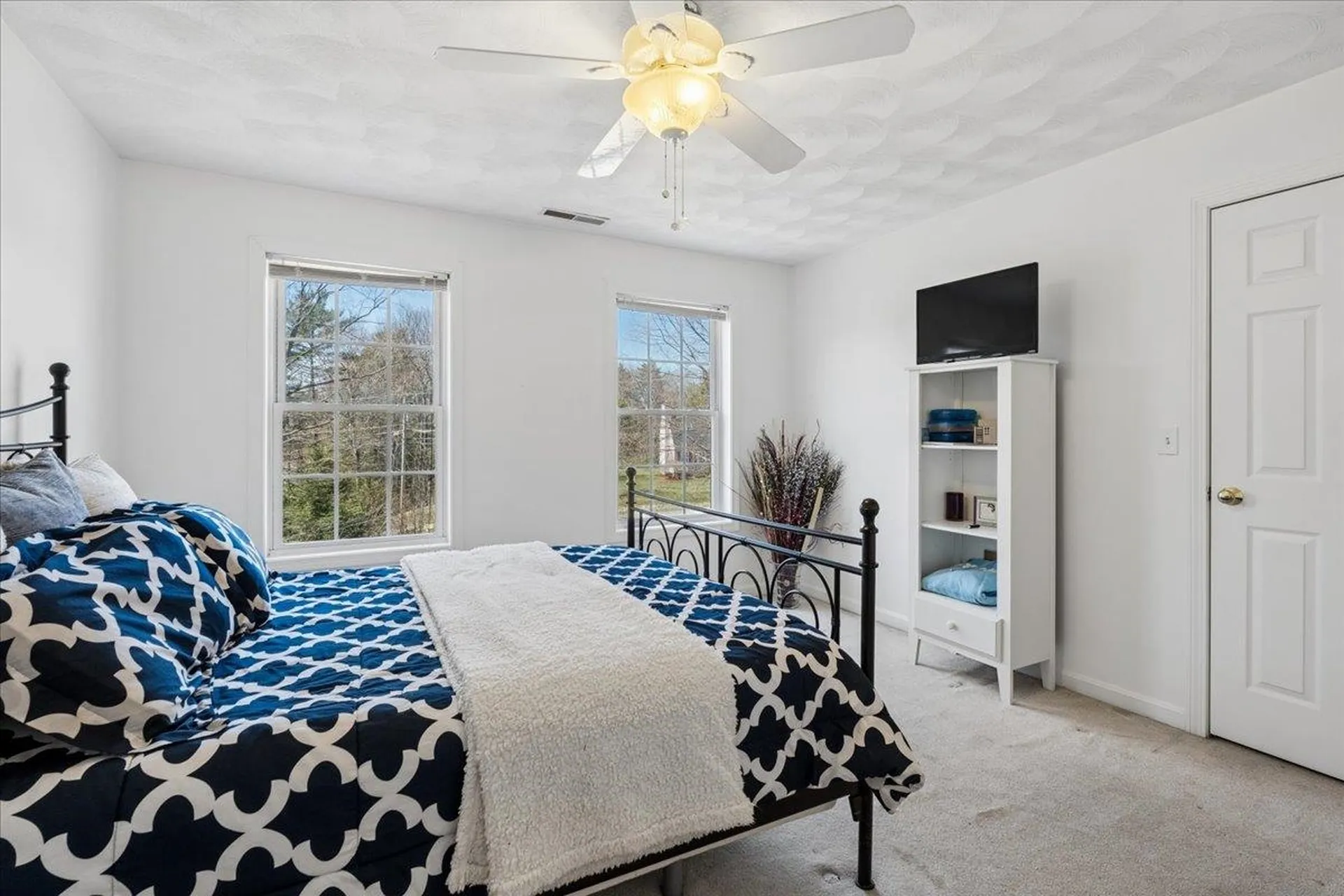 85 Odell Road Sandown NH 03873