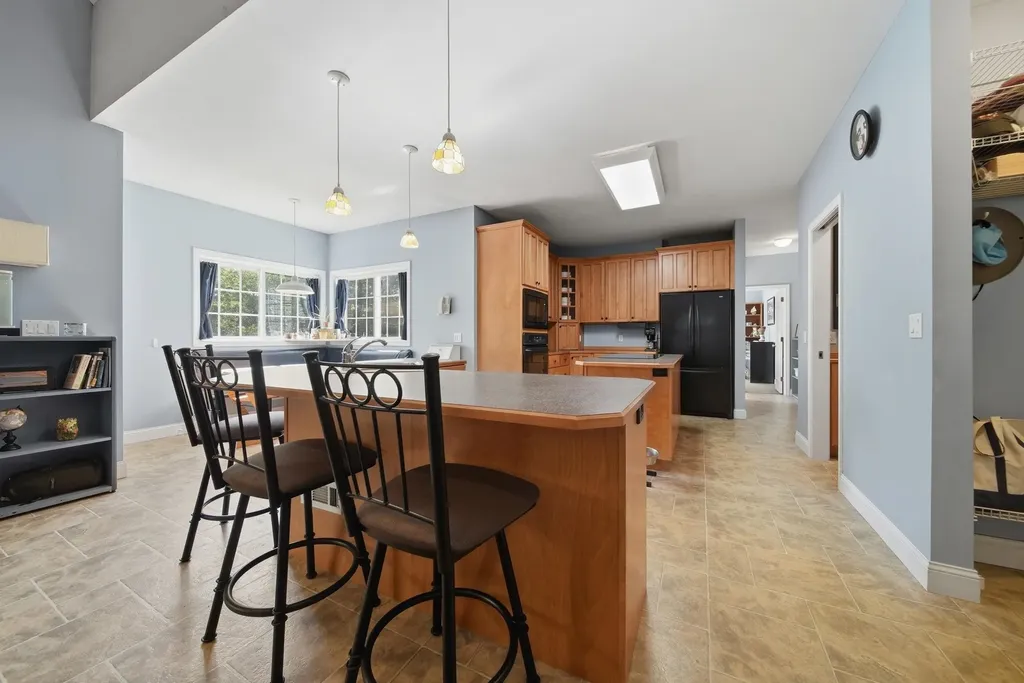 22 Longview Circle Pelham NH 03076