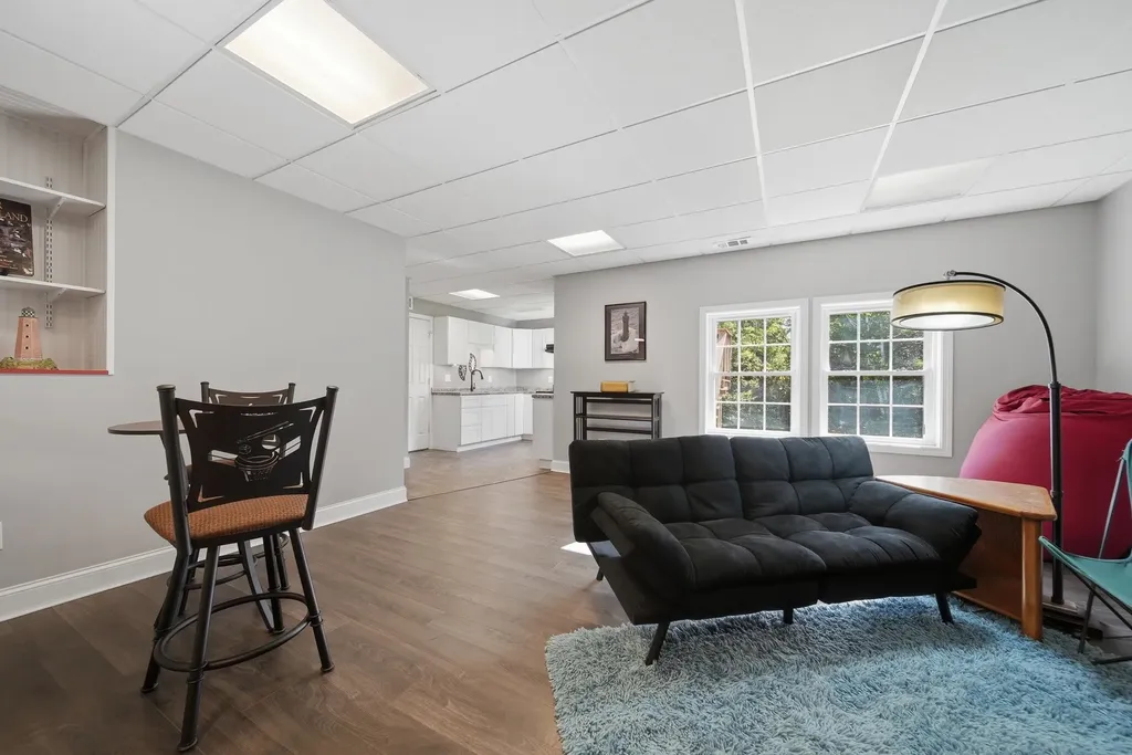 22 Longview Circle Pelham NH 03076