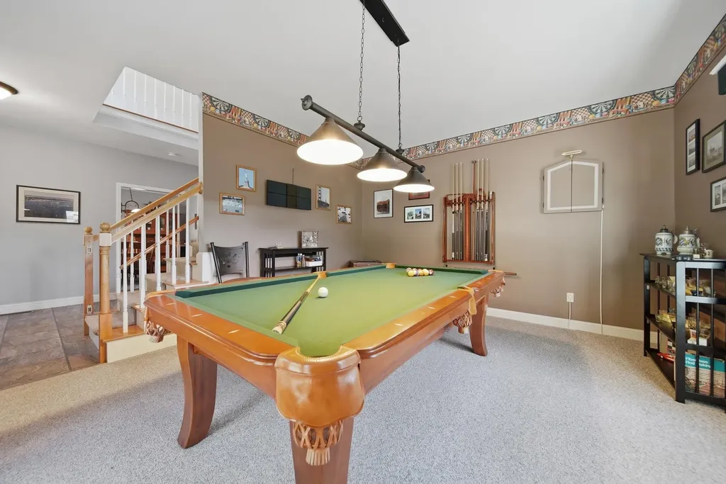 22 Longview Circle Pelham NH 03076