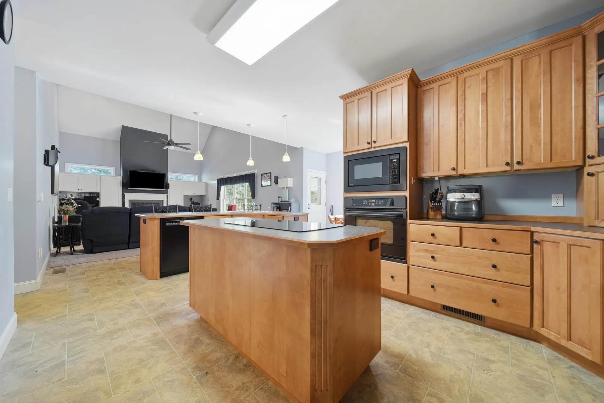22 Longview Circle Pelham NH 03076