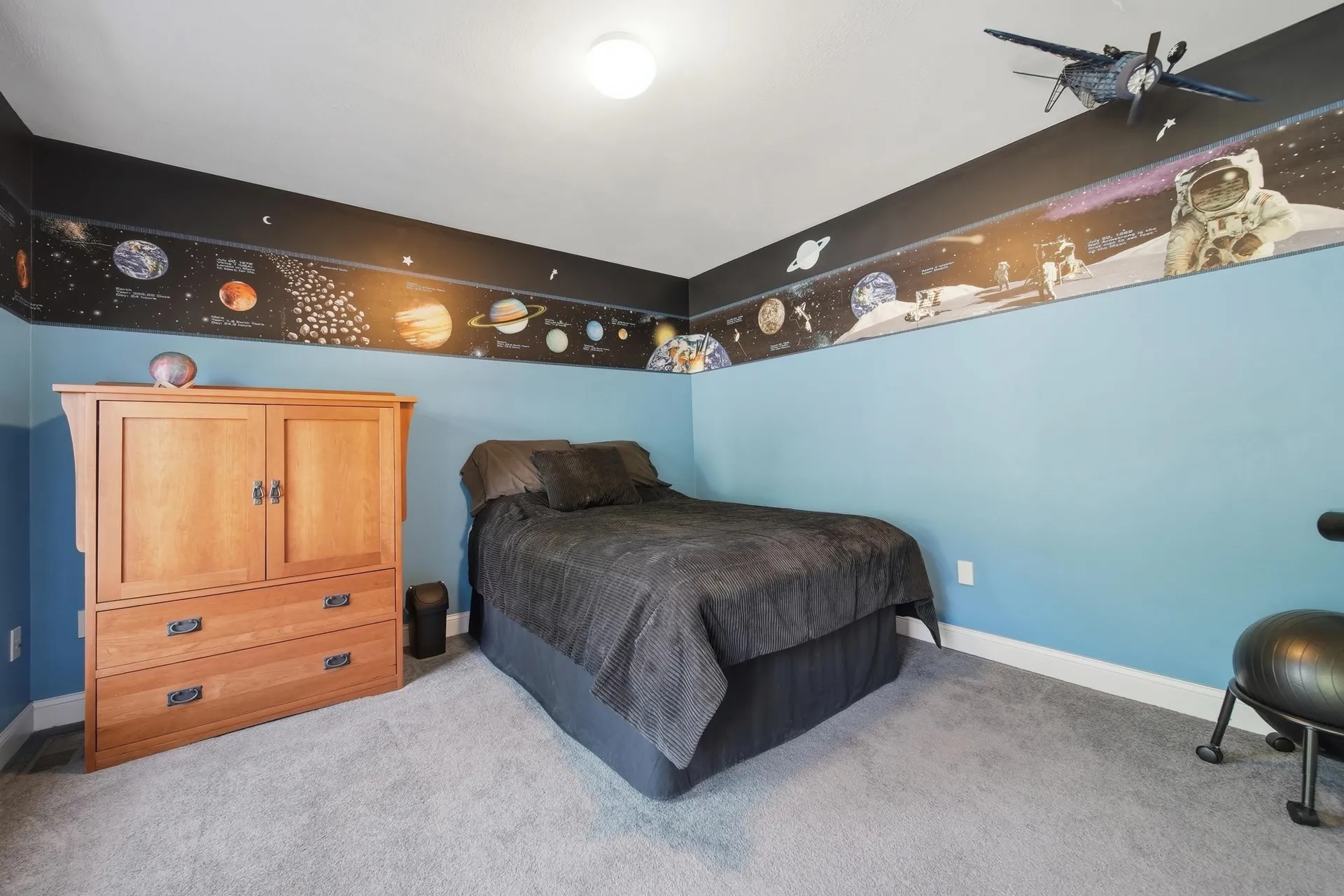 22 Longview Circle Pelham NH 03076