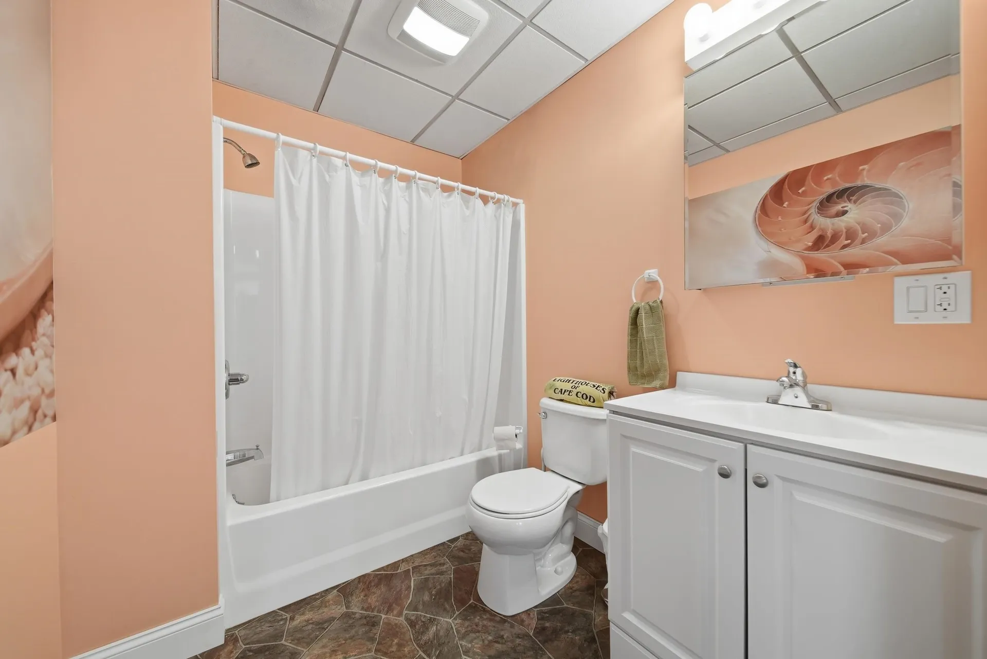 22 Longview Circle Pelham NH 03076