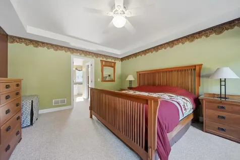 22 Longview Circle Pelham NH 03076