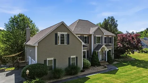 22 Longview Circle Pelham NH 03076