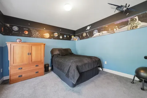 22 Longview Circle Pelham NH 03076