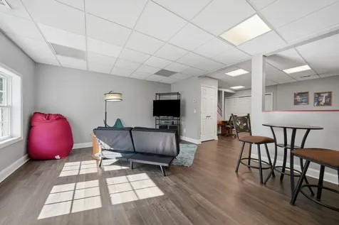 22 Longview Circle Pelham NH 03076