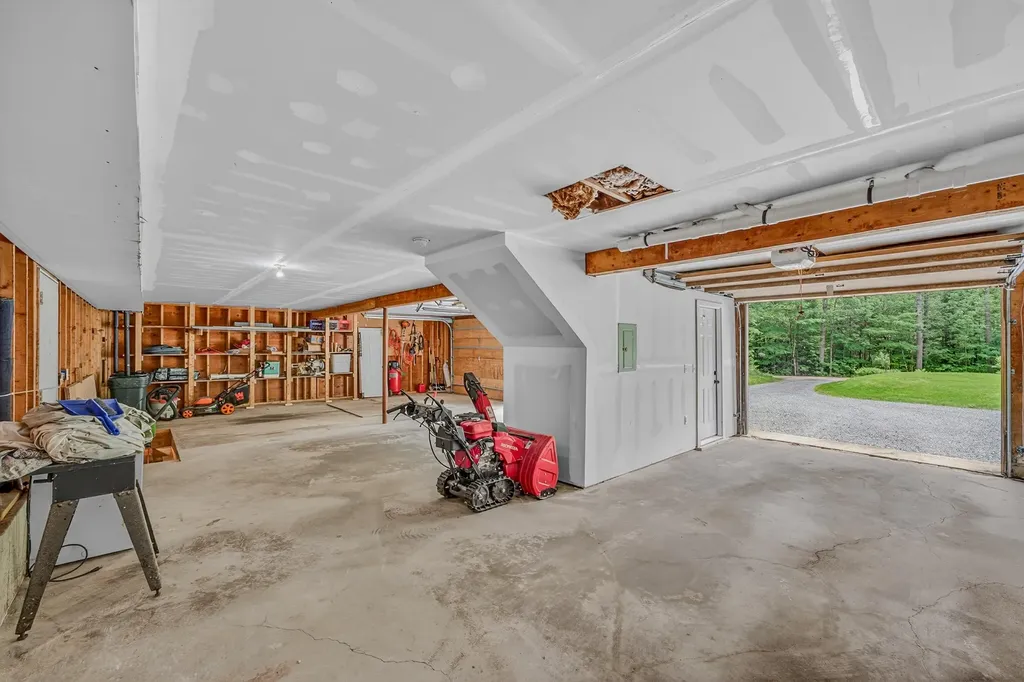 29 Wooley Pasture Road Plymouth NH 03264