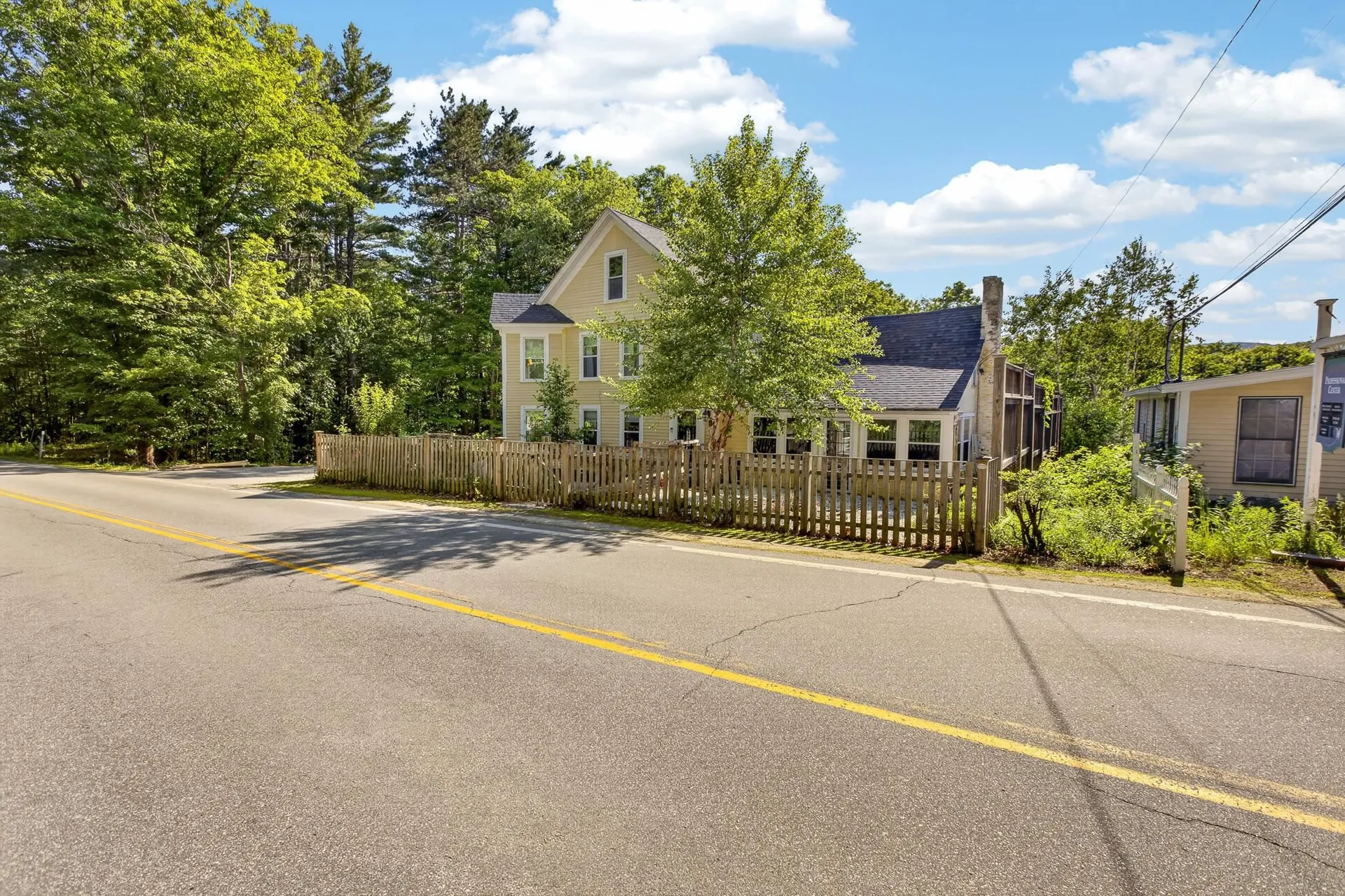 17 Forest Road Hancock NH 03449