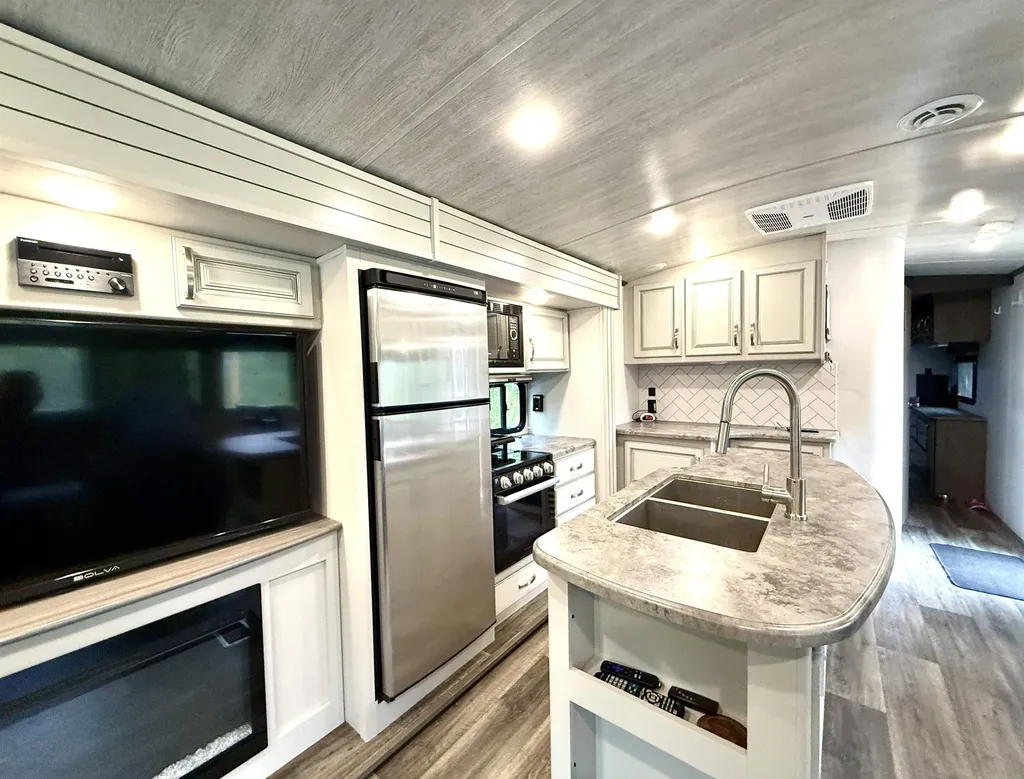 205 Whipple Road Jefferson NH 03583