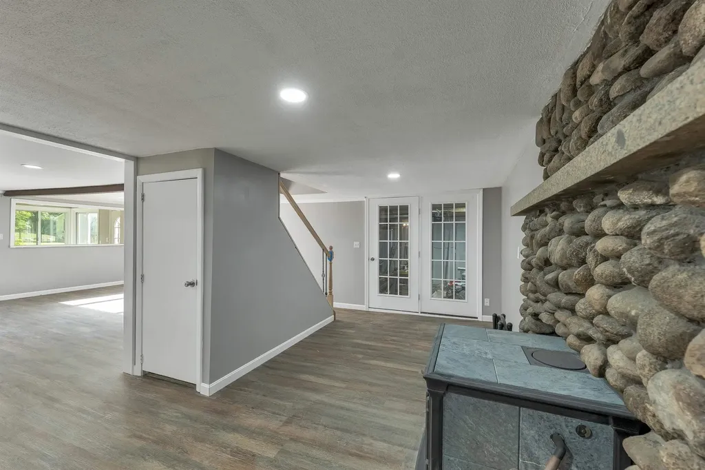 3 Carter Road Merrimack NH 03054