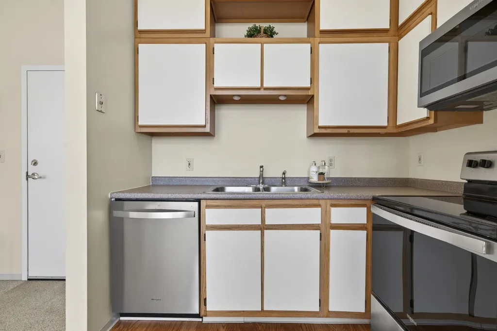 15 Mount St. Mary's Way Hooksett NH 03106