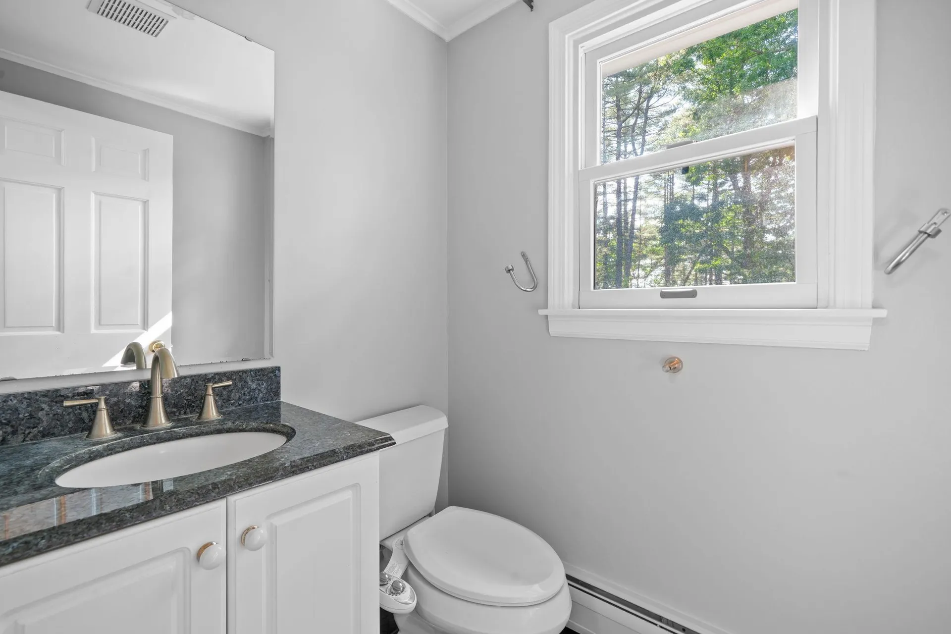 23 Middle Dunstable Road Nashua NH 03062