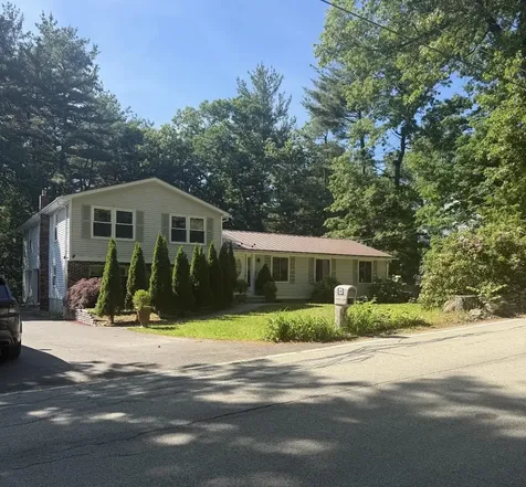 23 Middle Dunstable Road Nashua NH 03062