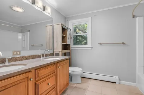 23 Middle Dunstable Road Nashua NH 03062
