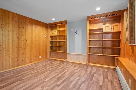 23 Middle Dunstable Road Nashua NH 03062