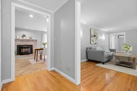23 Middle Dunstable Road Nashua NH 03062