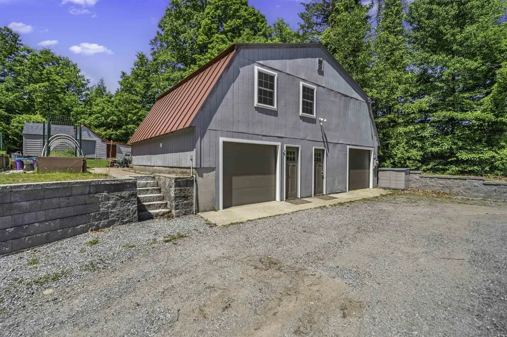 35 Tyler Road Hopkinton NH 03229