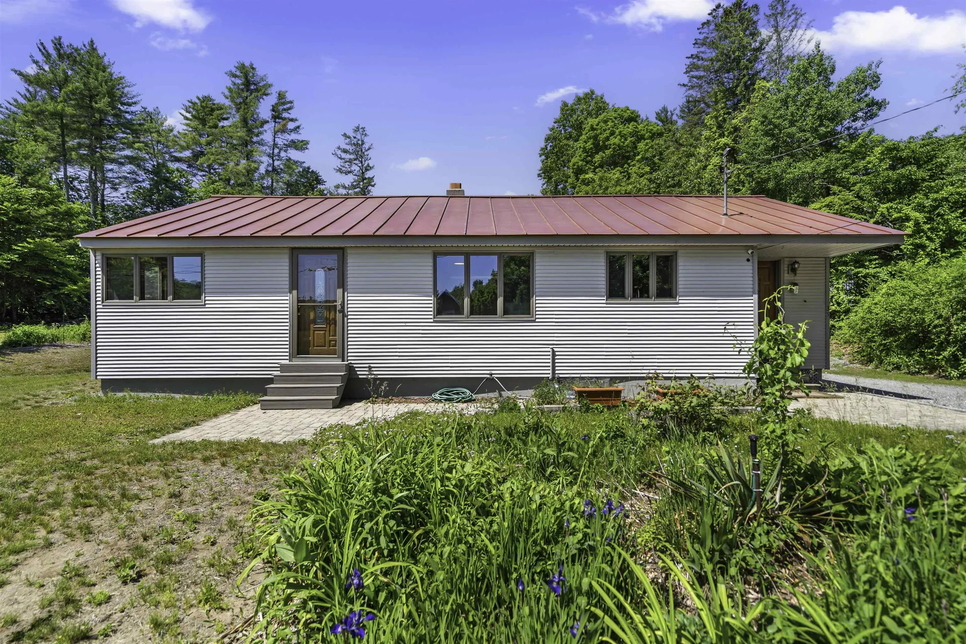 35 Tyler Road Hopkinton NH 03229