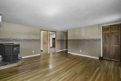 35 Tyler Road Hopkinton NH 03229