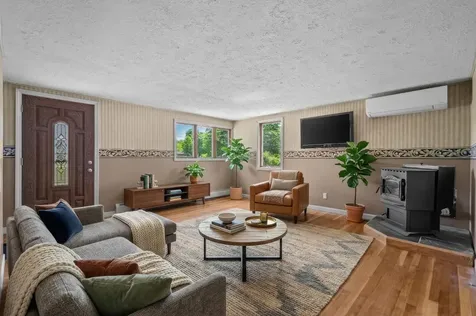 35 Tyler Road Hopkinton NH 03229