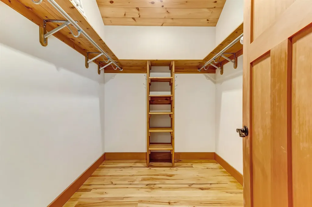 13 Lower Middle Road Chittenden VT 05763