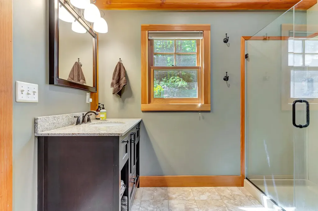 13 Lower Middle Road Chittenden VT 05763
