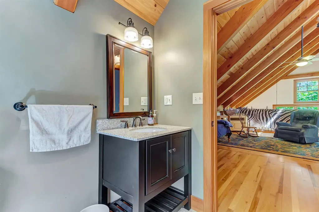 13 Lower Middle Road Chittenden VT 05763
