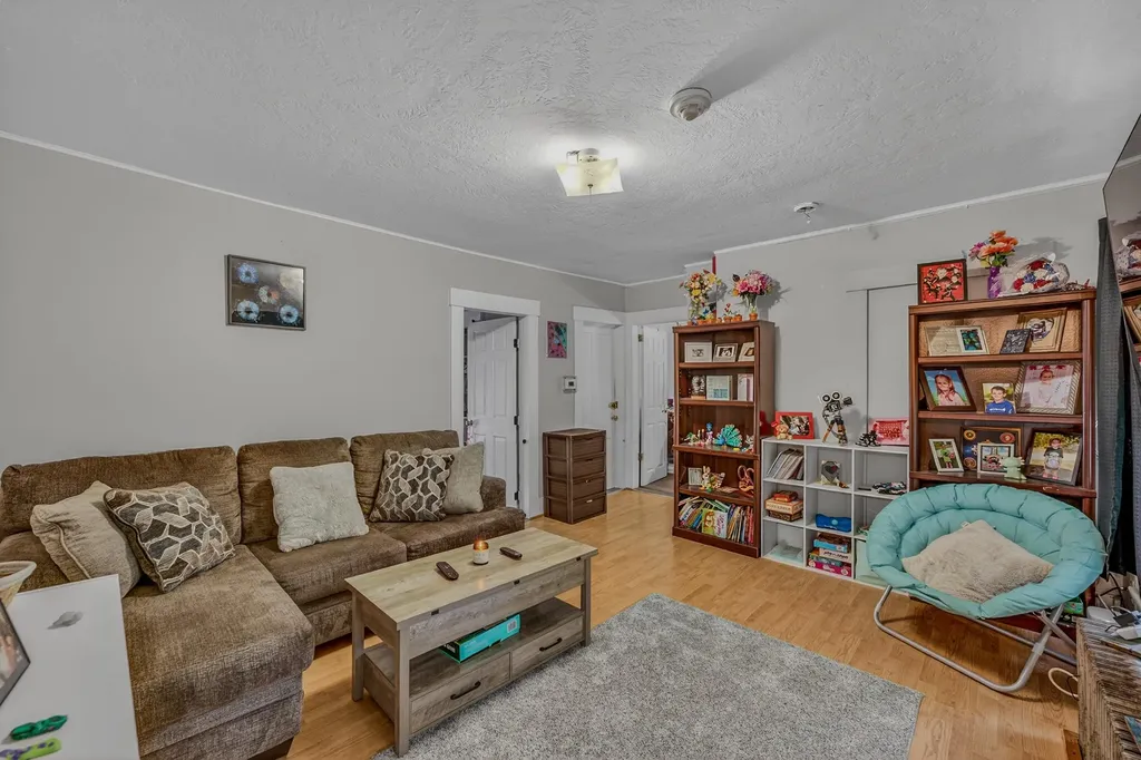 22 West Street Laconia NH 03246