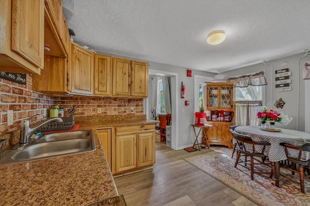 22 West Street Laconia NH 03246