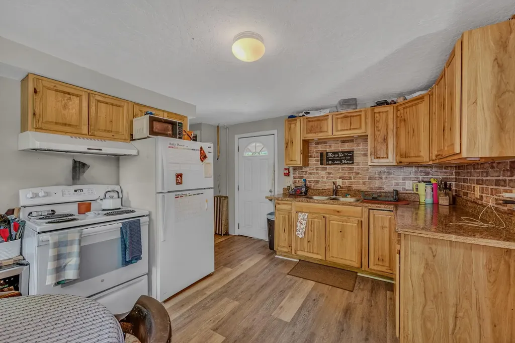22 West Street Laconia NH 03246