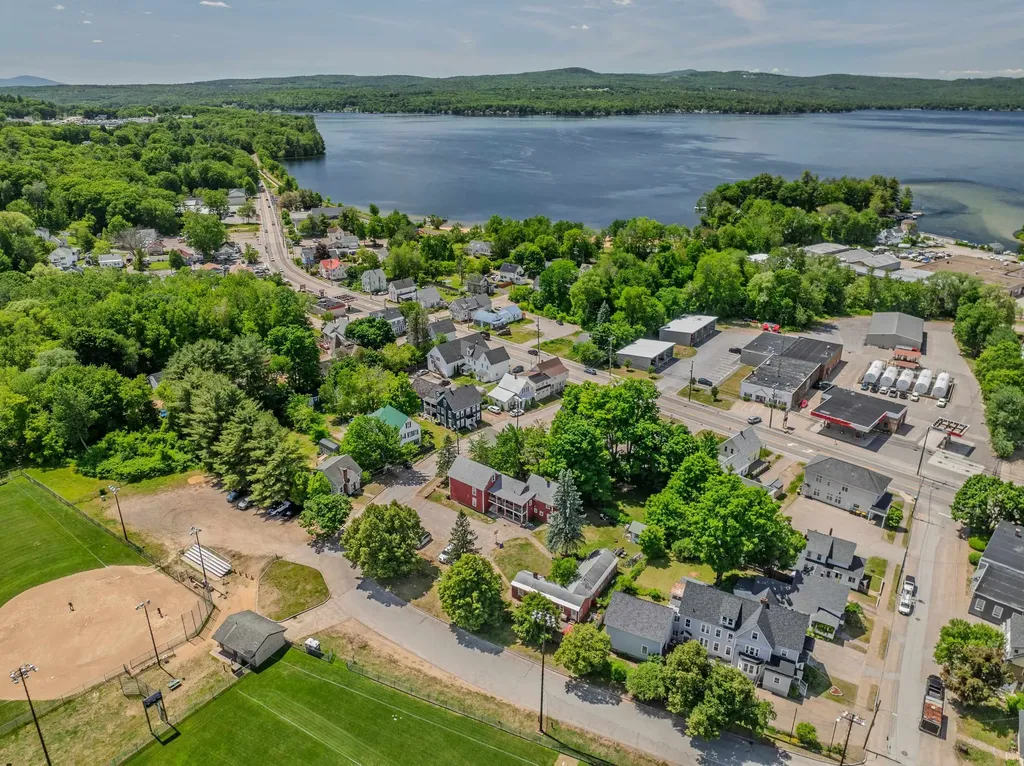 22 West Street Laconia NH 03246