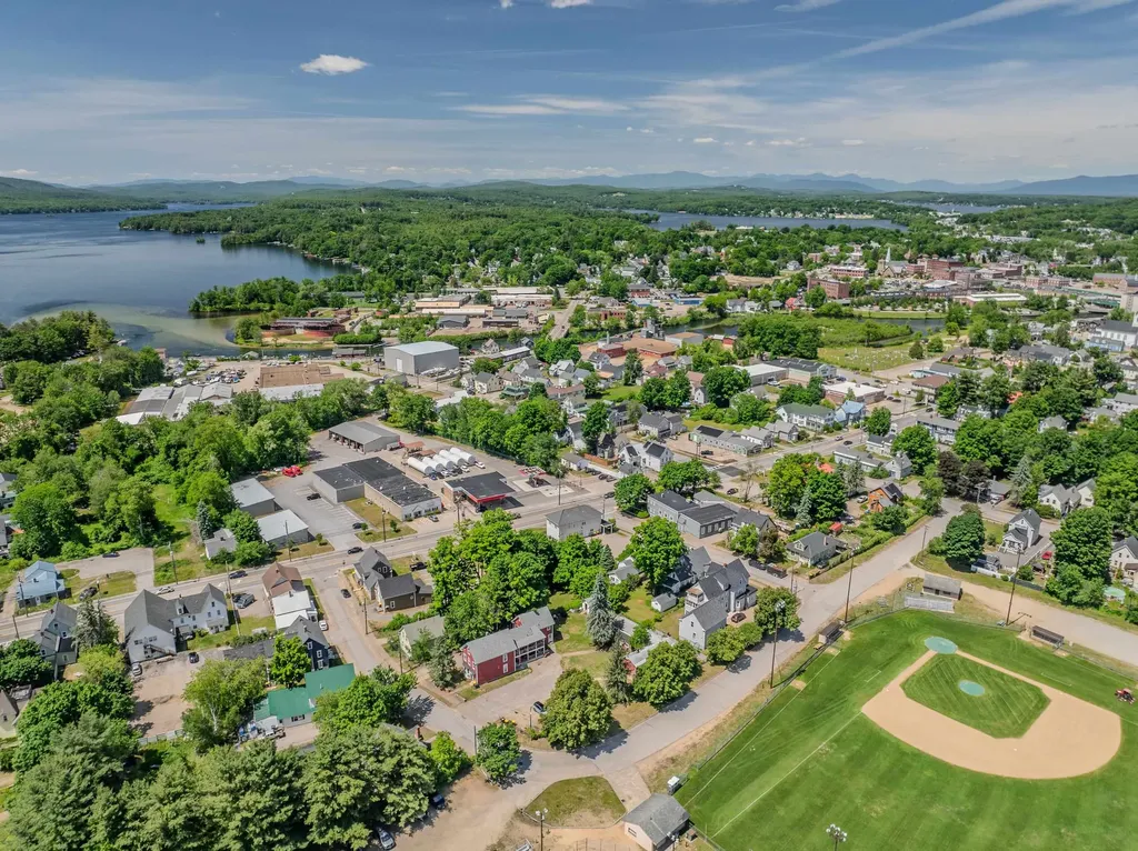 22 West Street Laconia NH 03246