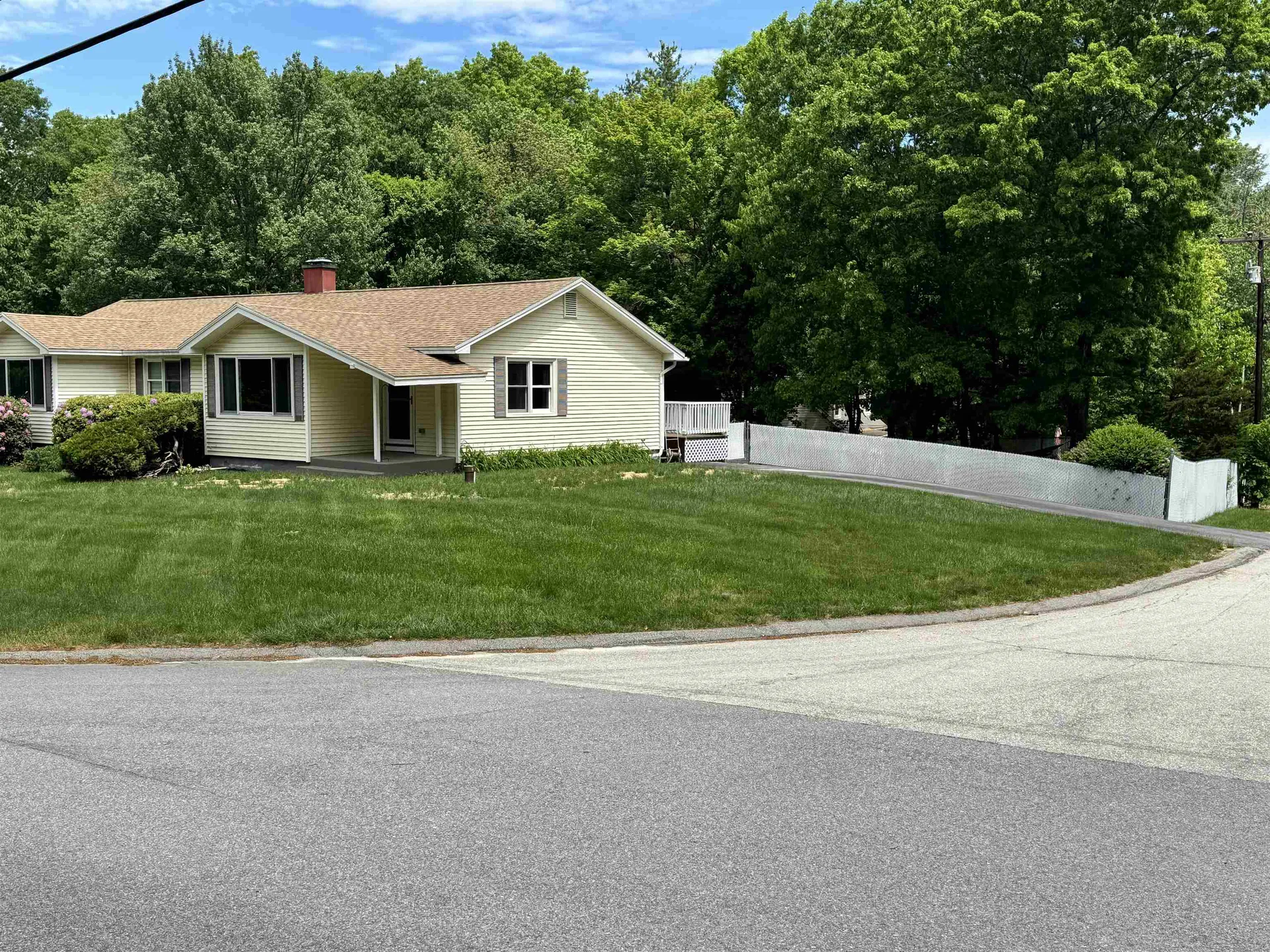 28 Burns Hill Road Hudson NH 03051