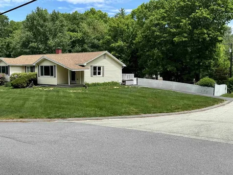 28 Burns Hill Road Hudson NH 03051