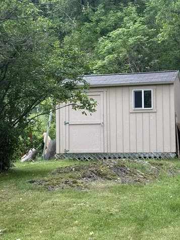 111 Acton Place Royalton VT 05068