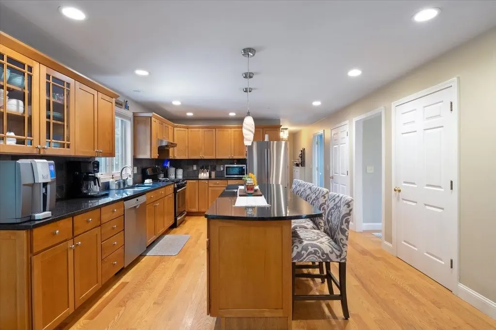 4 Dunnmoore Drive Bow NH 03304