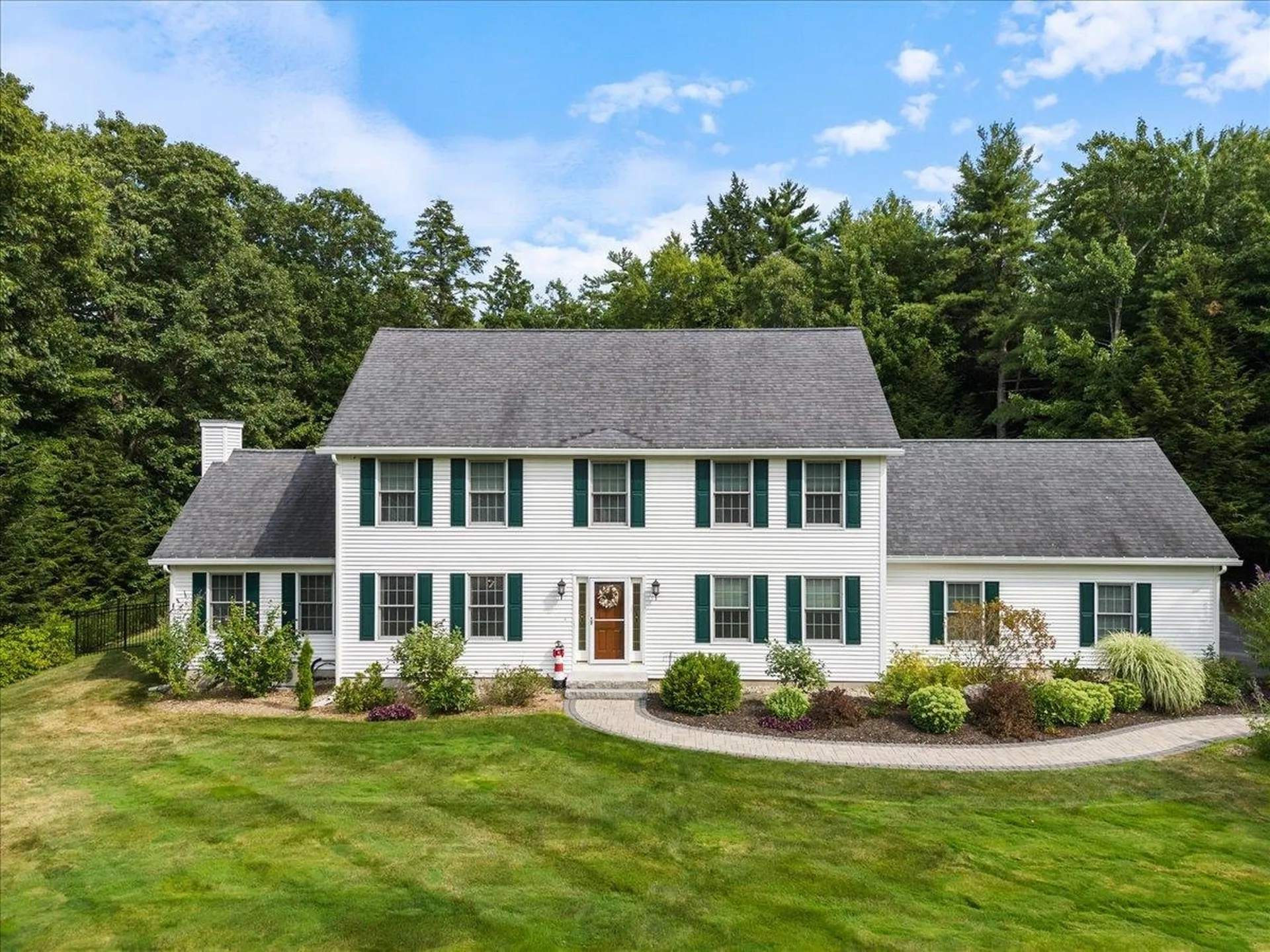 4 Dunnmoore Drive Bow NH 03304