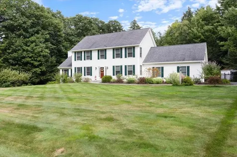 4 Dunnmoore Drive Bow NH 03304