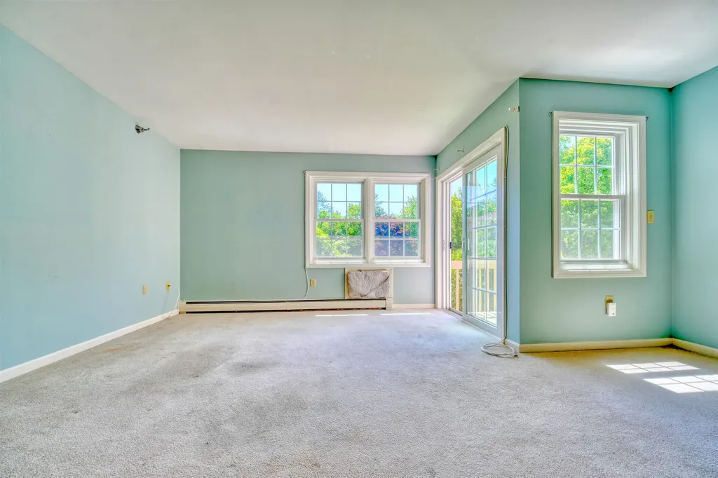 322 Parkside Road New London NH 03257