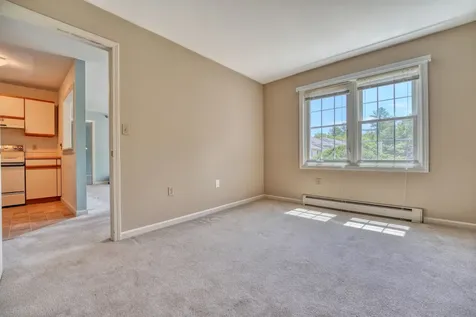 322 Parkside Road New London NH 03257