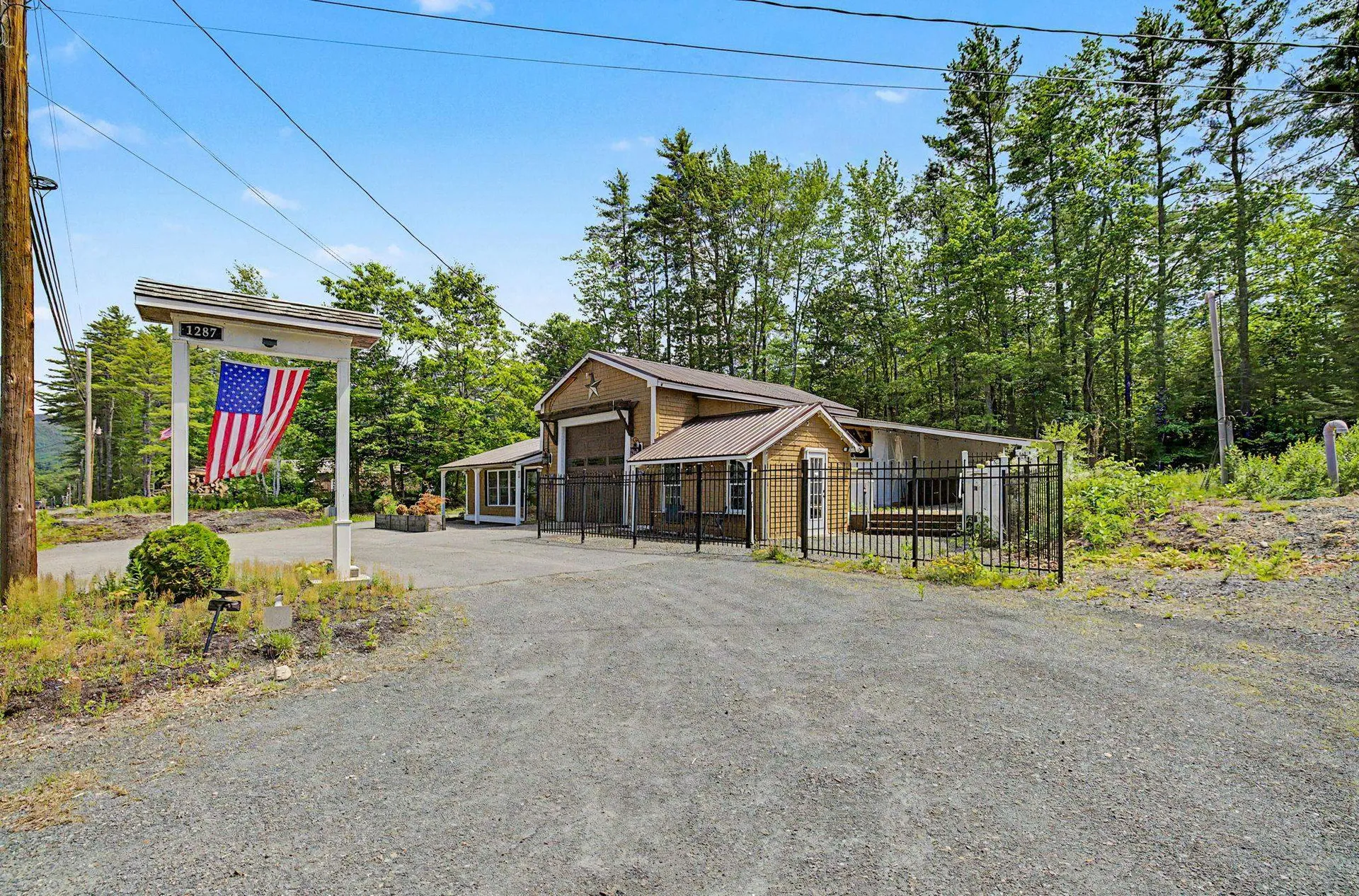 1287 Bearcamp Highway Tamworth NH 03883