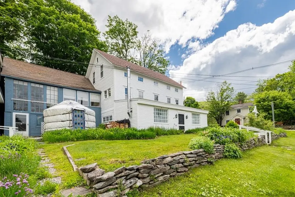 686 Main Street Weston VT 05161