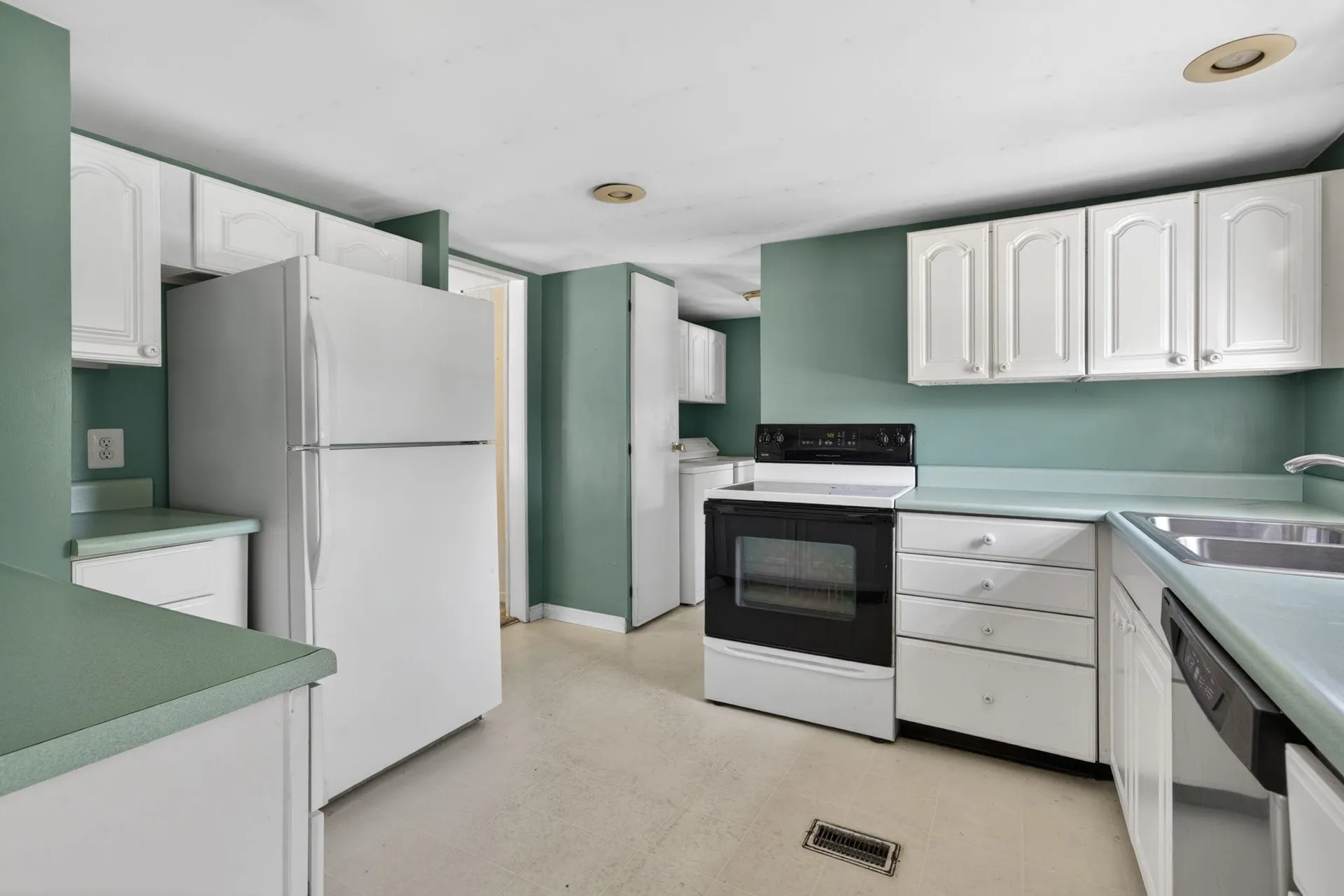 50 Chester Turnpike Allenstown NH 03275