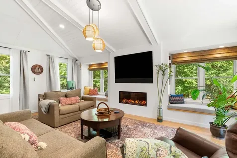 12 Doe Farm Lane Newmarket NH 03857