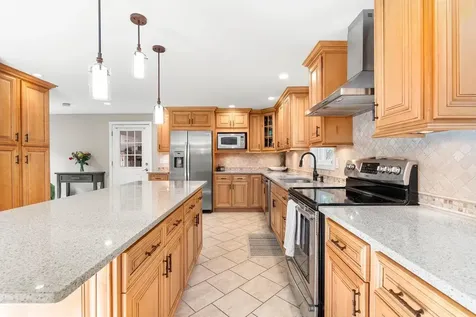 12 Doe Farm Lane Newmarket NH 03857