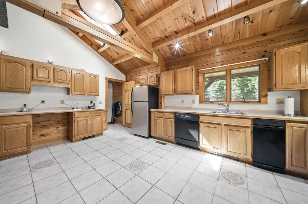 20 Mccollum Road New Boston NH 03070