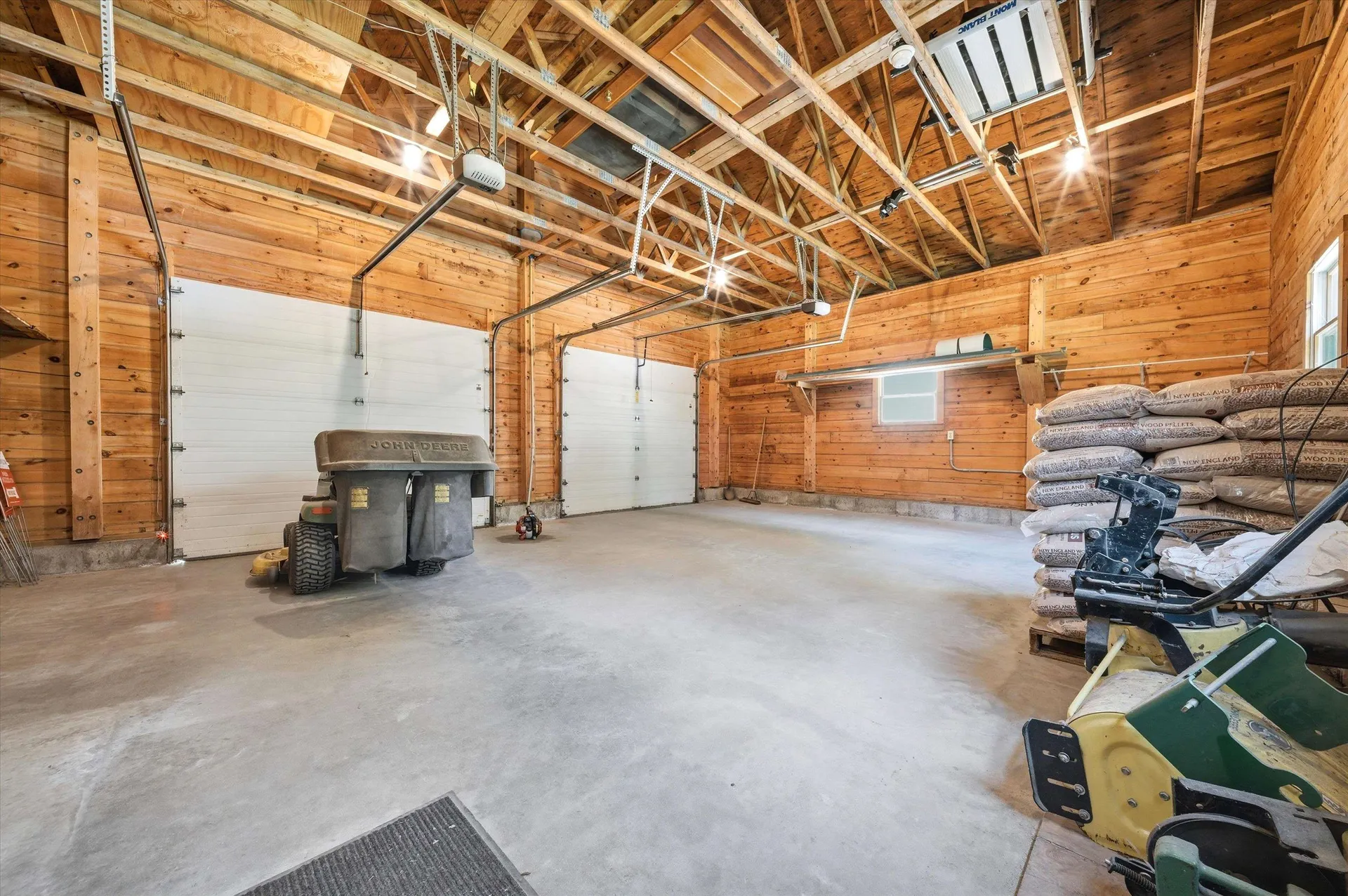 20 Mccollum Road New Boston NH 03070