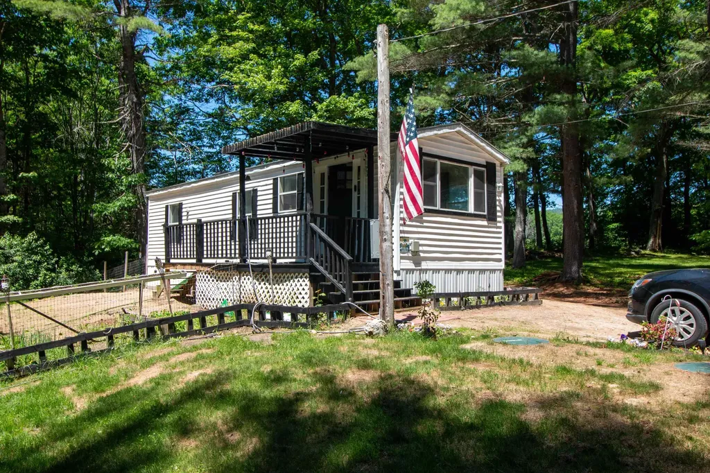 22 Aspen Lane Danbury NH 03230